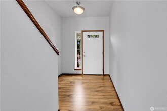 302 Avenue J in Snohomish, WA - Building Photo - Building Photo