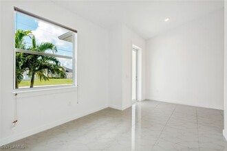 2725 SW Embers Terrace in Cape Coral, FL - Building Photo - Building Photo