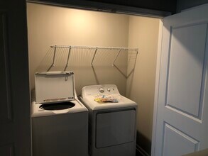 413 Carol Dr in Columbia, TN - Foto de edificio - Building Photo