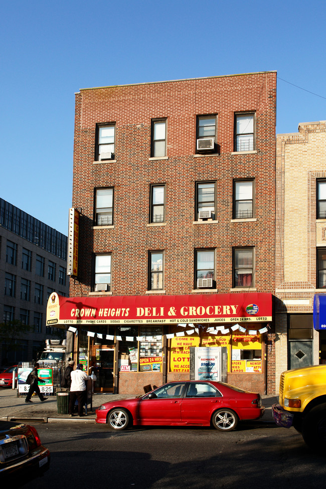 900 Nostrand Ave in Brooklyn, NY - Building Photo - Building Photo