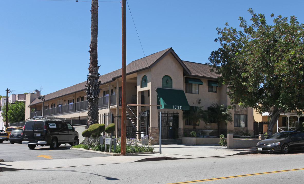 1017 Sonora Ave in Glendale, CA - Building Photo