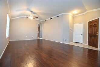 6104 Promenade Ln in Pearland, TX - Building Photo - Building Photo