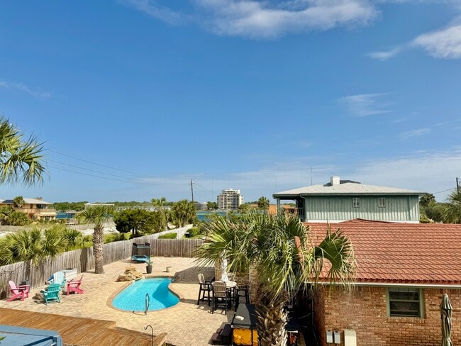 property at 723 Sailfish Dr