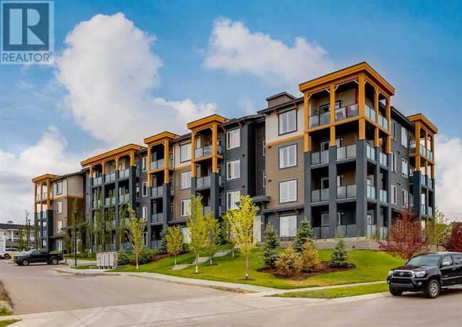 property at 300 Auburn Meadows Manor SE