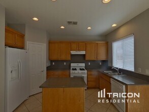 9081 Last Hope Ave in Las Vegas, NV - Building Photo - Building Photo