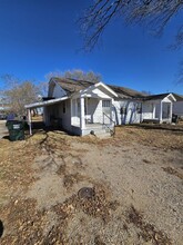 110 E 6th Ave in South Hutchinson, KS - Foto de edificio - Building Photo