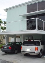 Park Street Villas in Dania, FL - Building Photo - Building Photo