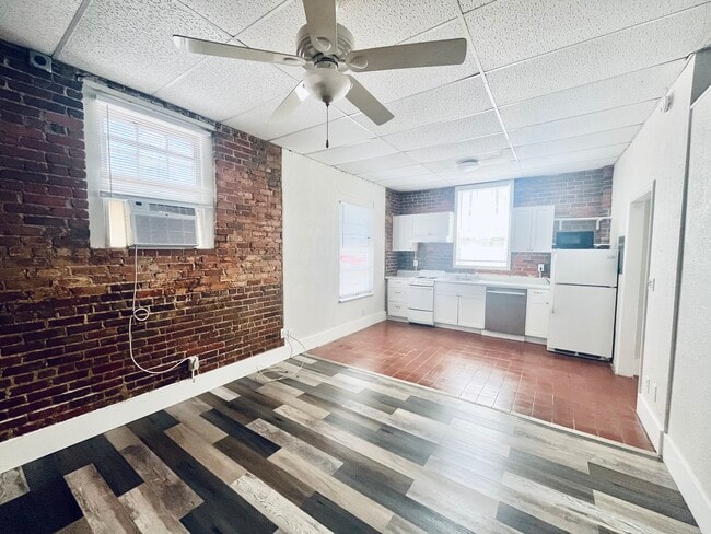 San Rafael Apartments in St. Petersburg, FL - Building Photo - Building Photo