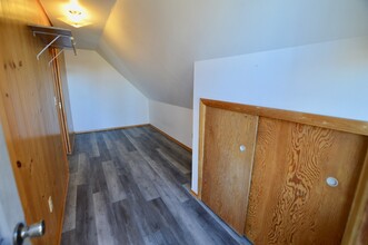 706 W Ruby Ave, Unit B in Gunnison, CO - Foto de edificio - Building Photo
