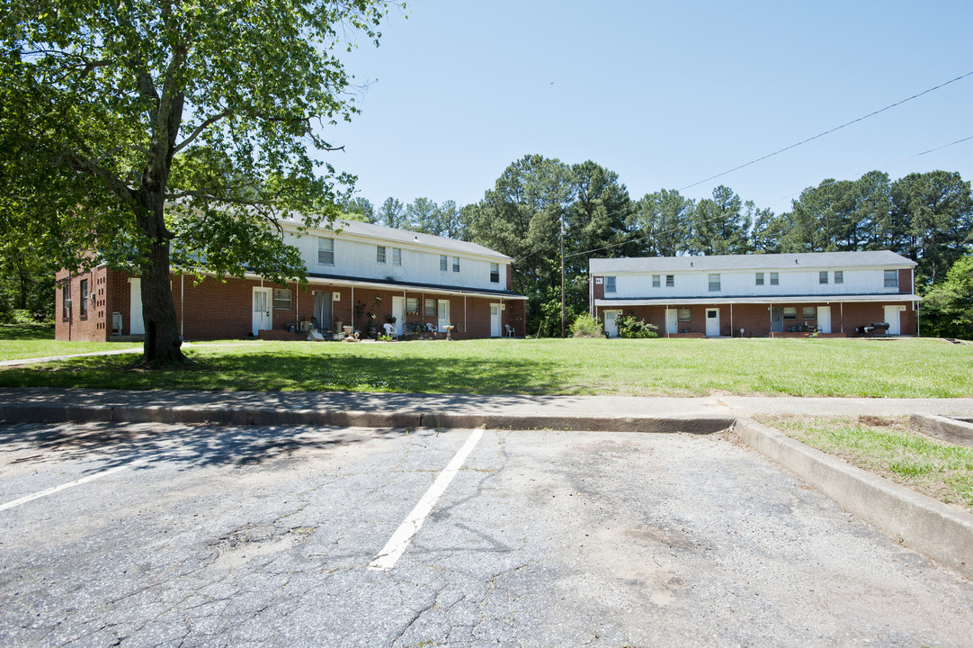 Park at Fort Gillem in Ellenwood, GA - Building Photo