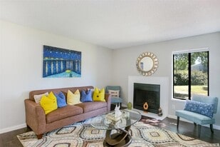 4600 W Pioneer Dr, Unit 182 in Irving, TX - Building Photo