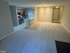 240 S Reynolds St in Alexandria, VA - Building Photo - Building Photo