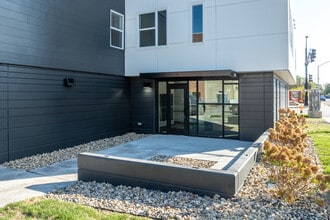 The Delaware - Luxury Apartment's in Mason... in Mason City, IA - Building Photo - Building Photo