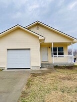 2431 Deerfield Blvd in Junction City, KS - Building Photo