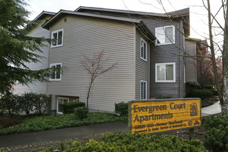 Evergreen Court in Everett, WA - Building Photo - Building Photo