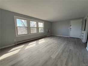 120 Hasbrouck St in Syracuse, NY - Building Photo - Building Photo