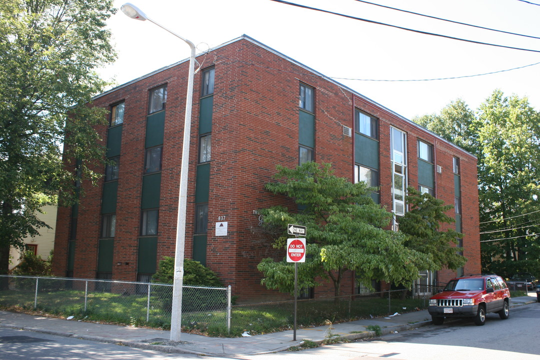 837 River St in Mattapan, MA - Building Photo