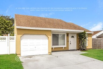 22865 Chrysler Dr in Boca Raton, FL - Building Photo - Building Photo