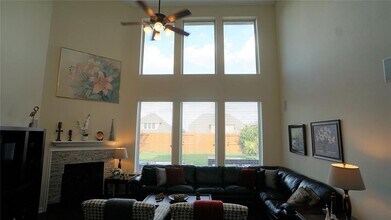 10506 Hartfield Bluff Ln in Cypress, TX - Building Photo - Building Photo