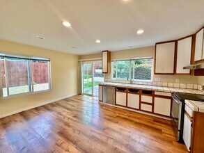 10841 Wagon Wheel Dr in Spring Valley, CA - Building Photo - Building Photo