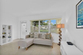 175 Fanshaw E in Boca Raton, FL - Building Photo - Building Photo