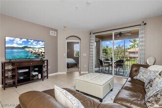9621 Spanish Moss Way in Bonita Springs, FL - Building Photo - Building Photo