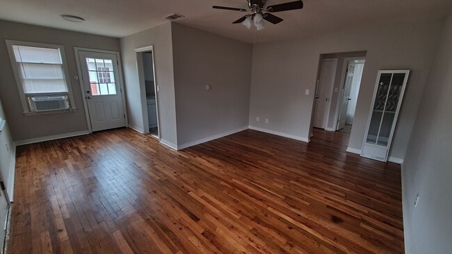 104 S Palo Duro St