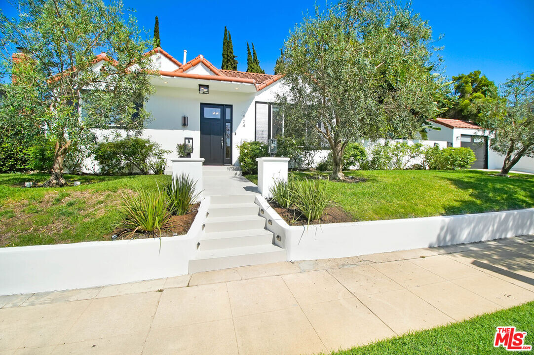 1924 Prosser Ave in Los Angeles, CA - Foto de edificio