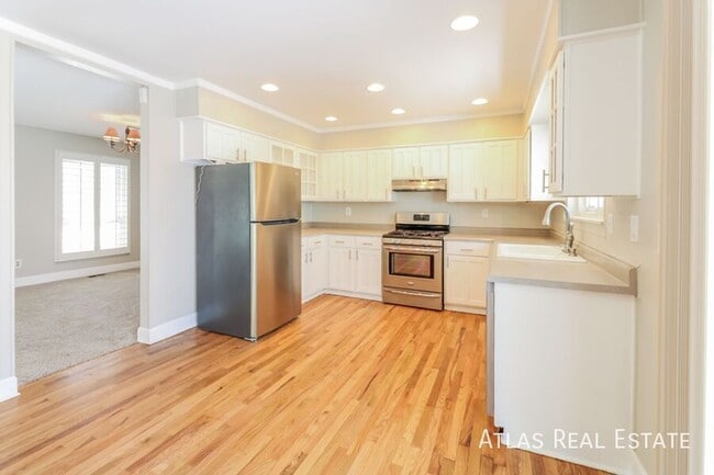 17327 E Asbury Cir in Aurora, CO - Building Photo - Building Photo