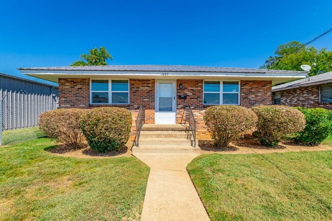 property at 1605 Foust St