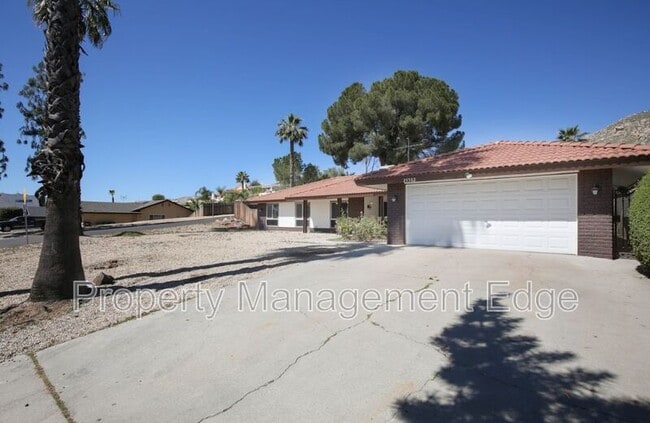 property at 25502 Jaclyn Ave