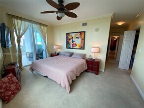 1755 E Hallandale Beach Blvd in Hallandale Beach, FL - Building Photo - Building Photo