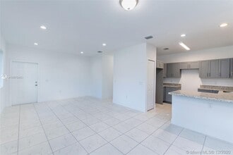 14750 NE 7th Ave-Unit -A in Miami, FL - Building Photo - Building Photo