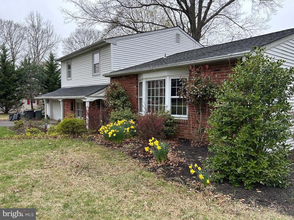 95 Cloverly Dr in Richboro, PA - Foto de edificio