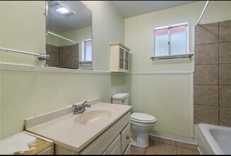 112 Dewald Ln in Slidell, LA - Building Photo - Building Photo