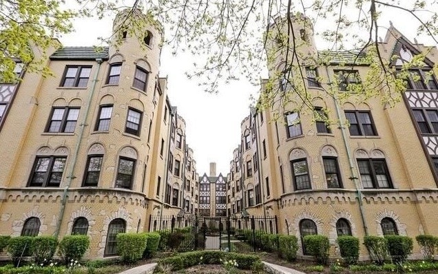 4215 N Kedvale Ave, Unit 2 in Chicago, IL - Foto de edificio
