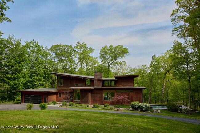 1156 Old Ford Rd in Gardiner, NY - Building Photo - Building Photo