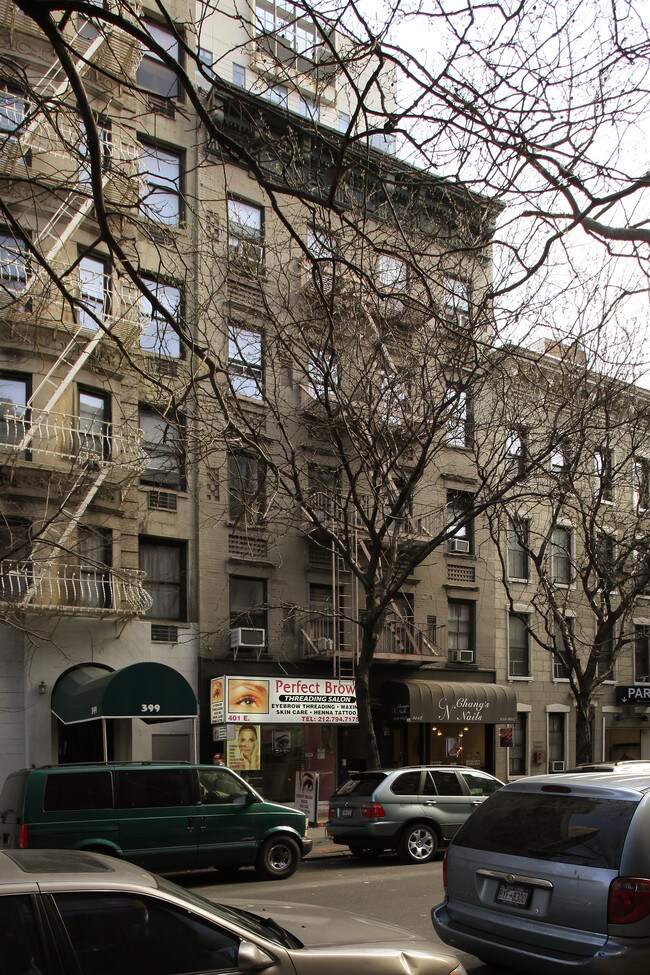 Between First Ave & York St in New York, NY - Building Photo - Building Photo