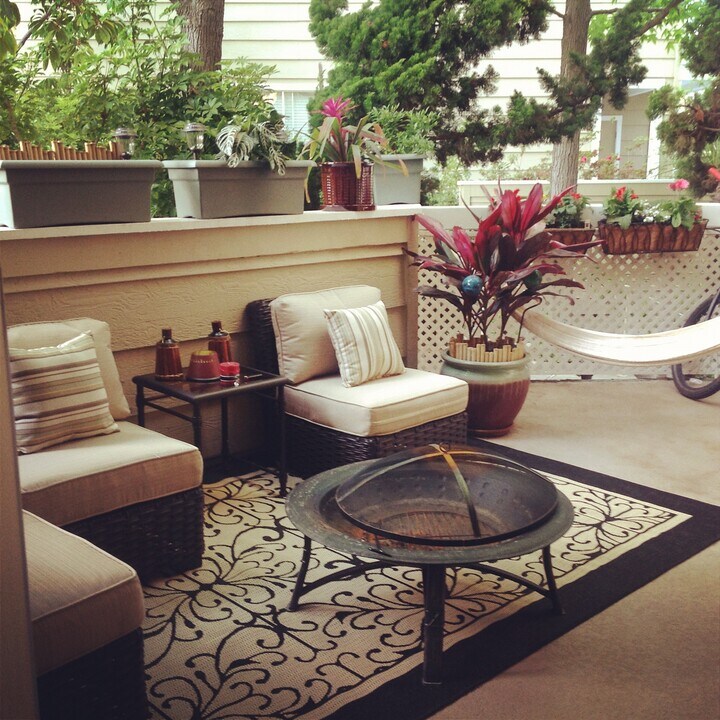 20331 Bluffside Cir, Unit 107 in Huntington Beach, CA - Foto de edificio