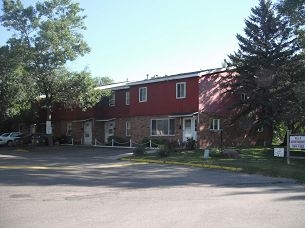 River Bend Town Homes in Austin, MN - Foto de edificio