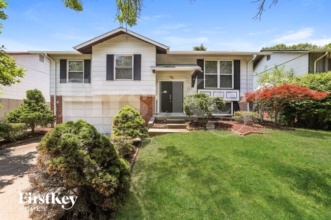 property at 1246 Borden Dr