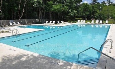 7883 Park Gate Dr in North Charleston, SC - Building Photo - Building Photo