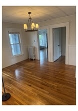 994 Somerville St, Unit 2 in Manchester, NH - Foto de edificio - Building Photo