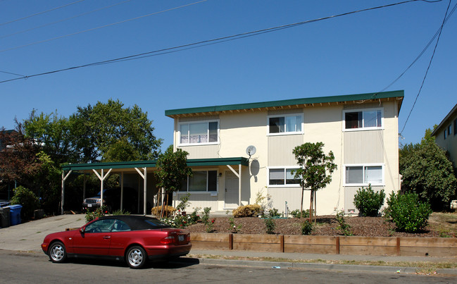 4441 Yukon Dr in Santa Rosa, CA - Building Photo - Building Photo