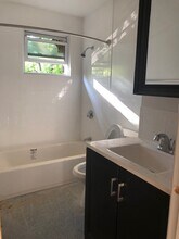 12 Logan St, Unit 2 in Boston, MA - Building Photo - Building Photo