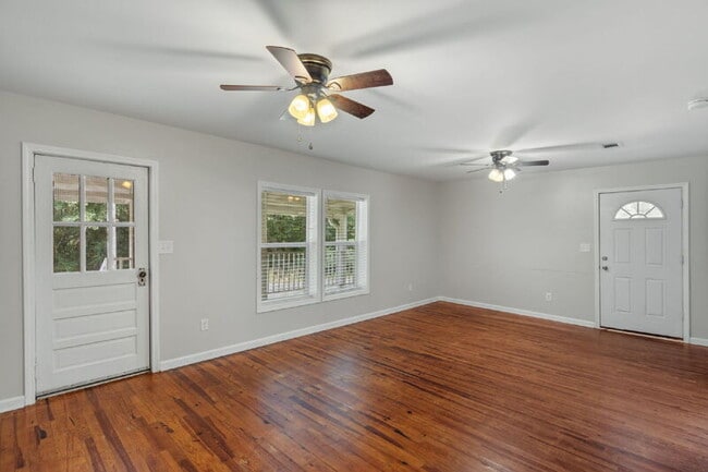4114 2nd Ave in Laurel Hill, FL - Building Photo - Building Photo