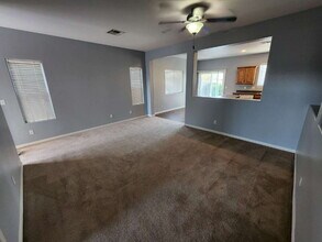 4009 Yellow Mandarin Ave in North Las Vegas, NV - Building Photo - Building Photo