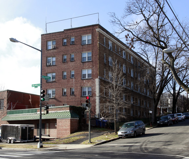 4225 14th St NW in Washington, DC - Building Photo - Building Photo