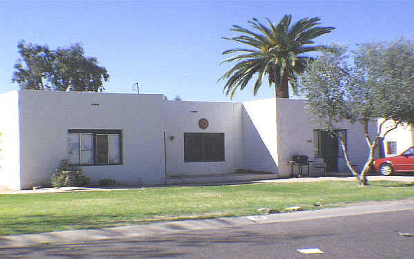 Mariposa Place in Phoenix, AZ - Building Photo - Building Photo