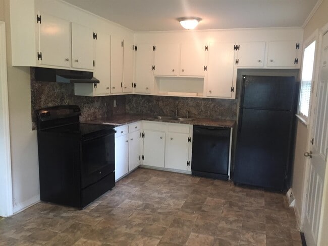 5433 Dolphin Ln in Charlotte, NC - Building Photo - Building Photo